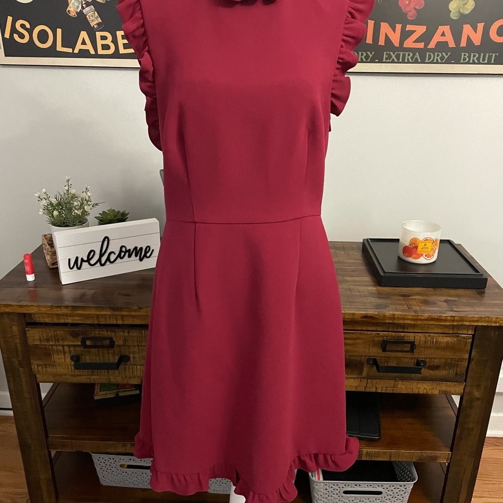 Dress - Picture 4 of 4